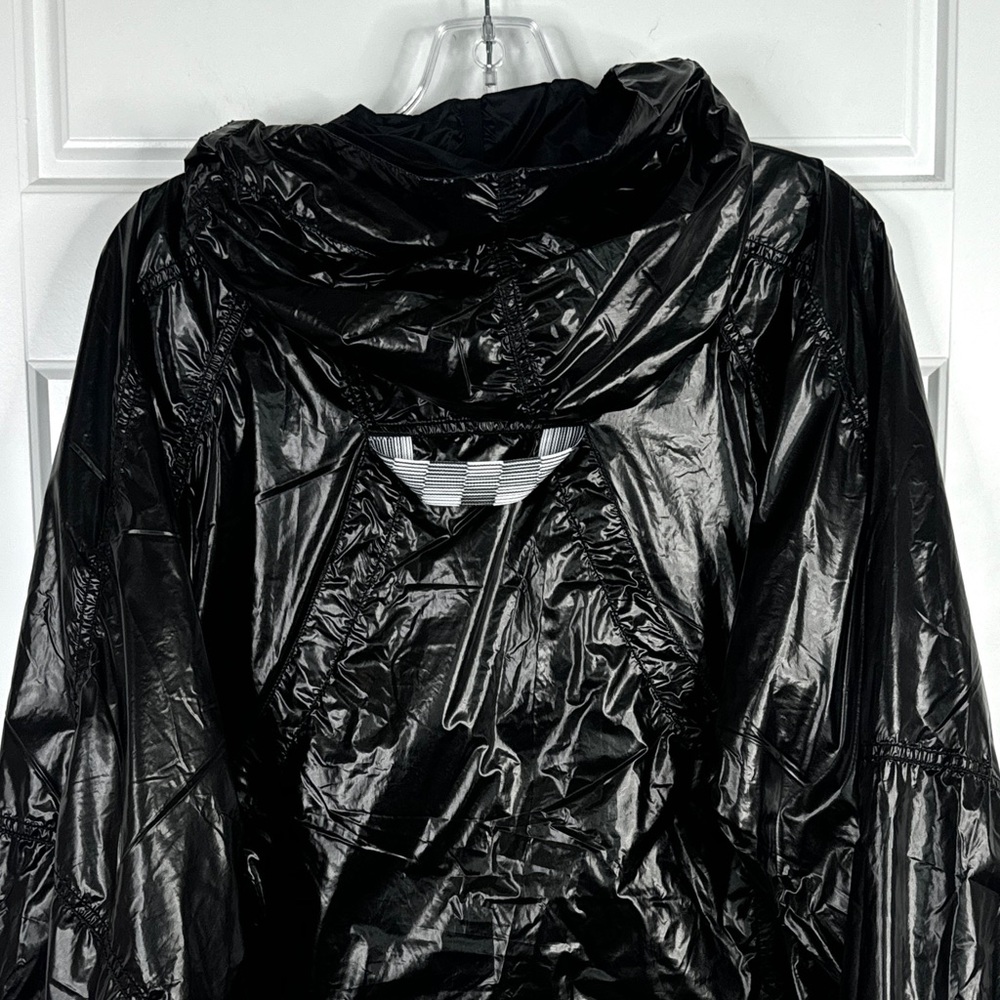 FREE PEOPLE FP Movement NEW Dew Drop Packable Rain Jacket NEW Size M Shiny Black - Picture 9 of 16
